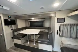 Coachman Catalina Summit series 7 Travel Trailer