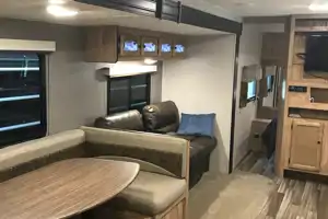 Dallas's Coachmen Freedom Express Select 29se Travel Trailer Wind Creek, Talladega, Auburn, Cheaha