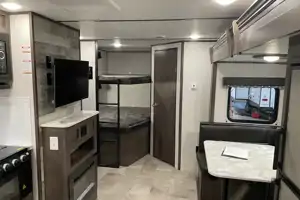 2022 Coleman 25Bhs Travel Trailer