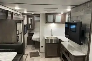 2022 Coleman 25Bhs Travel Trailer
