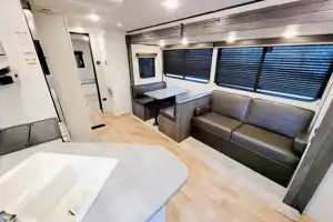 Z RV Adventures "MOON"