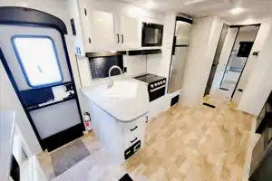 Z RV Adventures "MOON"