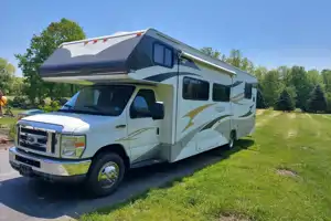 2011 Winnebago Access Class C