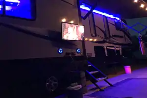  Fully Equipped RV-Perfect for Families or Couples!