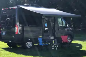 Unlimited Miles, Hotel Room on Wheels. Biggest Kitchen & Bath in a Class B. Easy to Park Anywhere, 