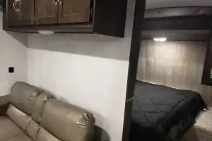 Robert's Keystone  Springdale  Travel Trailer