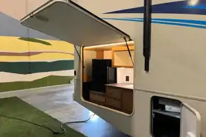 Gus the Bus-Winnebago Vista-KING bedroom, Bunk Beds and Queen Loft *ONBOARD WIFI*