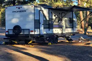 Darin's Pioneer BH270 Heartland Travel Trailer