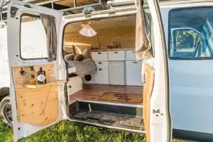 Karine GMC  Savana Classe B