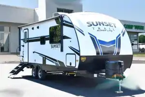 Den's 2021 Couples Travel Trailer