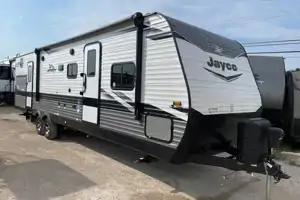 Great American RV's Jayco Jay Flight 32BHDS