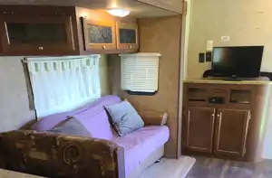Robert's 32ft Crossroads Z-1 Bunkhouse 
