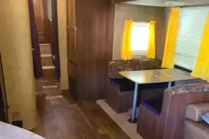 Robert's 32ft Crossroads Z-1 Bunkhouse 