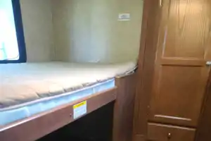 Robert's 32ft Crossroads Z-1 Bunkhouse 