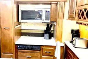 Class A w/ Washer/Dryer Sleeps 4