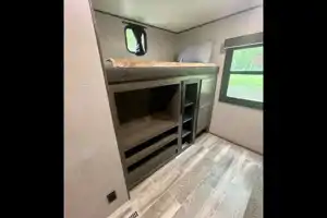 Dual Air Conditioners! Spacious 2021 Jayco Jay Flight. Delivery available.