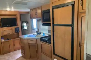 Family Bunkhouse/Outdoor Kitchen Will Deliver and Return