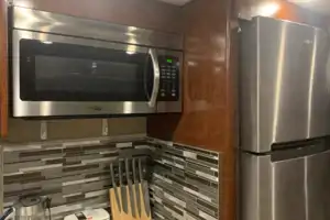 New Luxury 34" Motorhome , Fully Loaded
