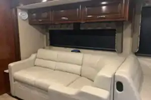 New Luxury 34" Motorhome , Fully Loaded