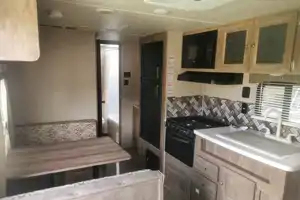 2019 Palomino Puma XLE 