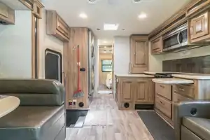 PENNIE - 2019 Jayco Precept 31 UL 