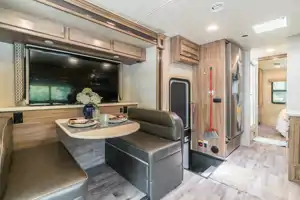 PENNIE - 2019 Jayco Precept 31 UL 