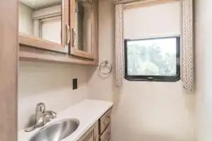 PENNIE - 2019 Jayco Precept 31 UL 
