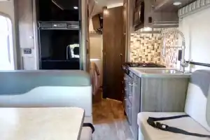Henry & Linda's 2017 Winnebago Fuse 23T 