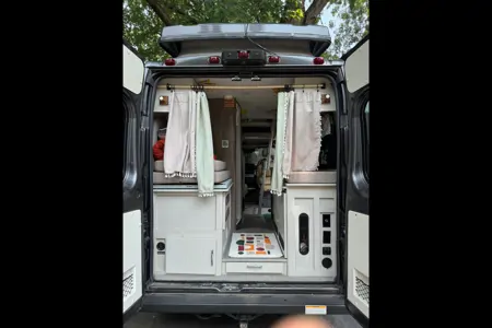 Rize & Shine - Pet Friendly, Easy to Drive, Adventure-Ready!