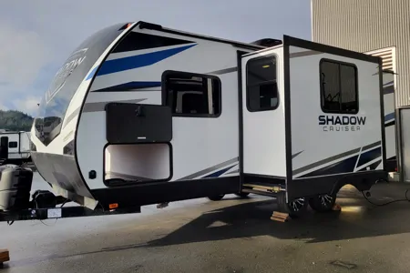 GM's Cruiser RV Shadow Cruiser 225RBS Travel Trailer