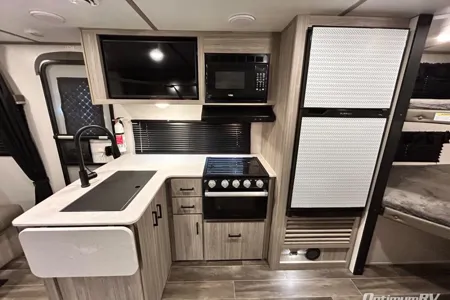 'Evelyn' 2023 Keystone RV Passport ACO2302