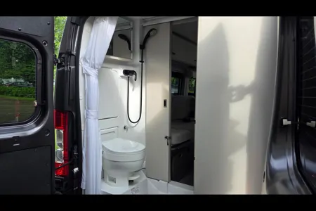 Eric Thor Motor Coach Ram Classe B