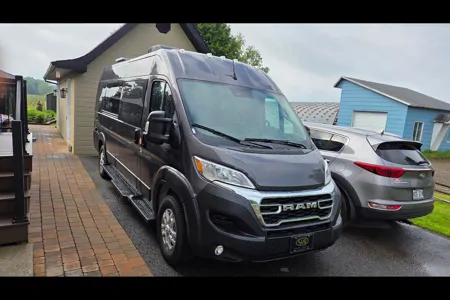 Eric Thor Motor Coach Ram Classe B