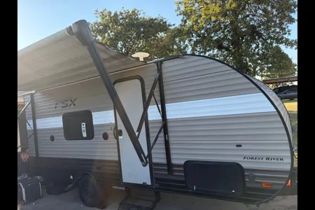 Larry's Forest River Wildwood FSX Travel Trailer