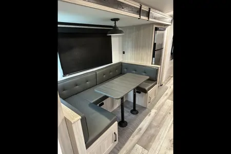 Diamond W Rentals