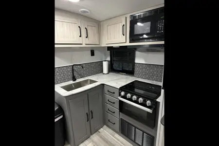 Diamond W Rentals