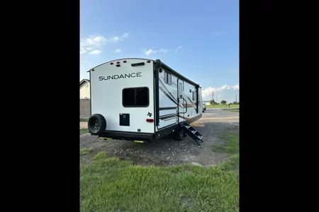 Diamond W Rentals