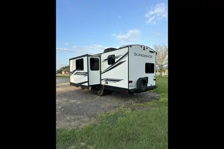 Diamond W Rentals