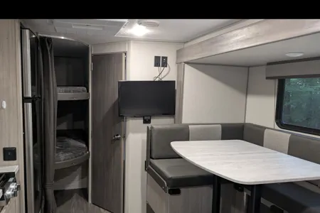 Chris's Forest River Aurora 18BHS Travel Trailer