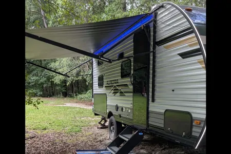 Chris's Forest River Aurora 18BHS Travel Trailer