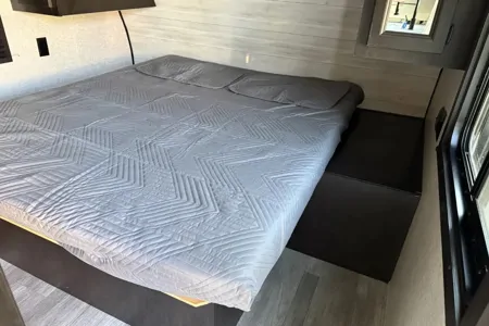 Big Boy Toys & RV Rentals Jayco Jay Flight 284 BHS Travel Trailer