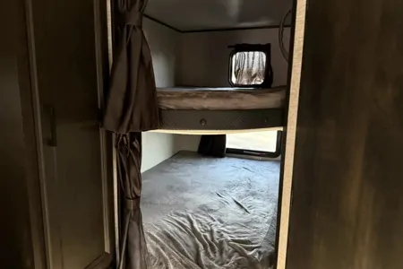 Big Boy Toys & RV Rentals Jayco Jay Flight 284 BHS Travel Trailer