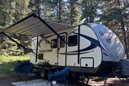 2016 Shadow Cruiser 22ft - Your Perfect Lightweight Trailer!