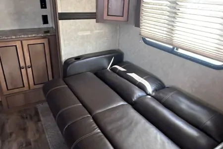 2016 Shadow Cruiser 22ft - Your Perfect Lightweight Trailer!