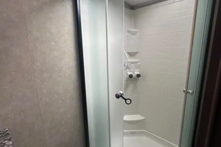 2016 Shadow Cruiser 22ft - Your Perfect Lightweight Trailer!