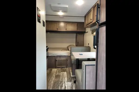 Sunset Park RV Sun Lite 16BH