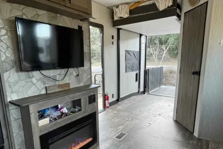 Wolf Pack Party Patio Bunkhouse