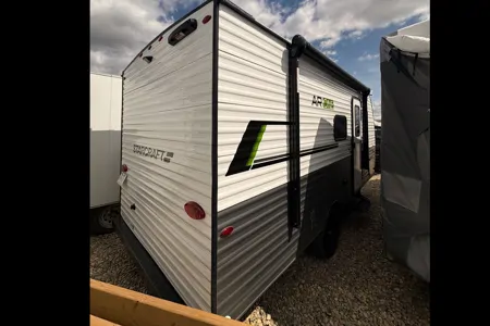 Family Fun - Starcraft Autumn Ridge 177BH Travel Trailer