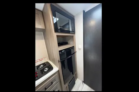 Family Fun - Starcraft Autumn Ridge 177BH Travel Trailer