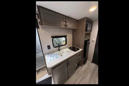 Family Fun - Starcraft Autumn Ridge 177BH Travel Trailer